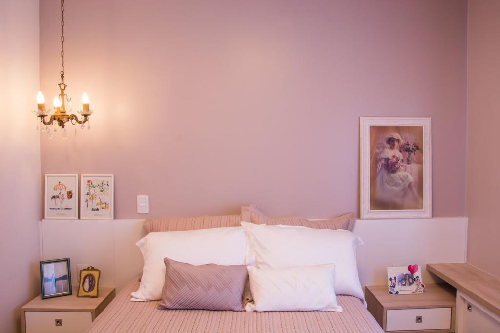 Quartos Roxos Decorados 98 Fotos Or Amento De Obras ~ Lindo Quarto De Casal Com Quarto Pintado De Preto Quartos Roxos Decorados 98 Fotos Or Amento De Obras ~ Lindo Quarto De Casal Com Quarto Pintado De Preto