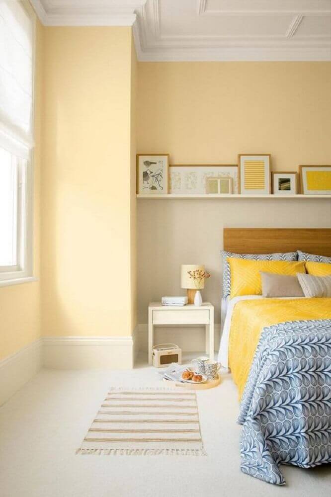 Quarto feminino combinando nas cores