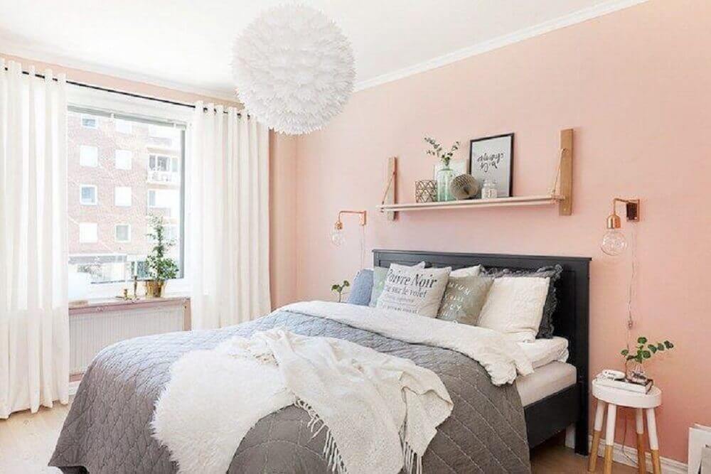 Quarto feminino rosa