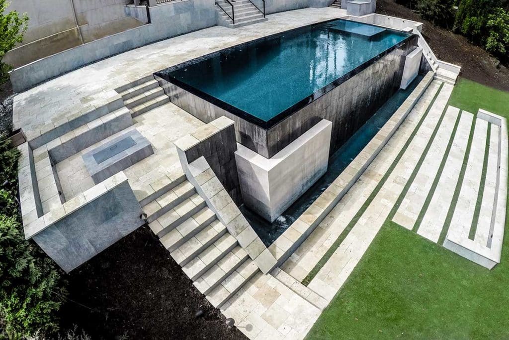 Piscina com Borda Infinita: Projeto, Preço, etc. +76 fotos e ideias!
