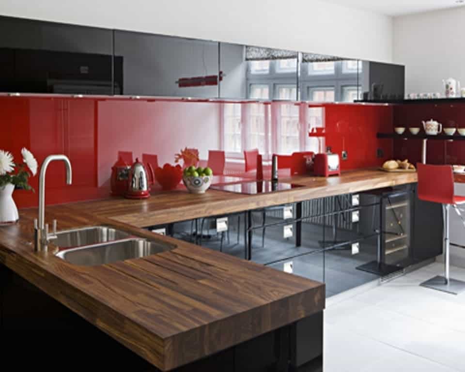 Cozinha Preta e Vermelha Criativa