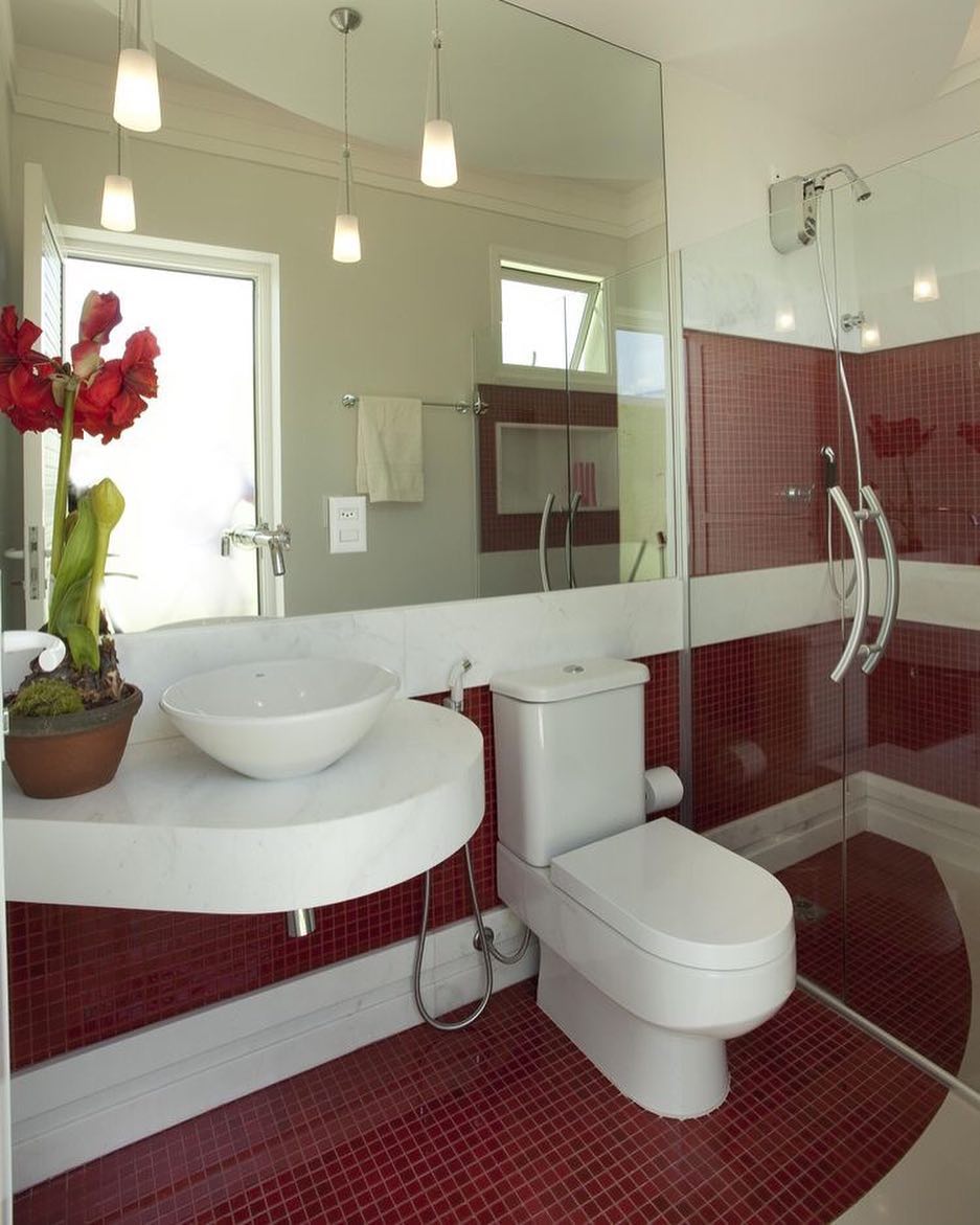 ideias de banheiro vermelho e branco