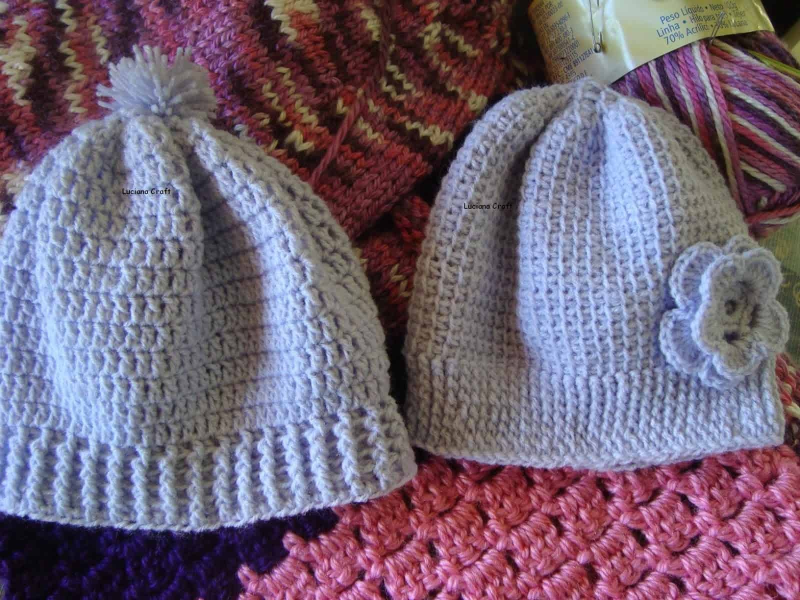 Gorros em crochê tunisiano.
