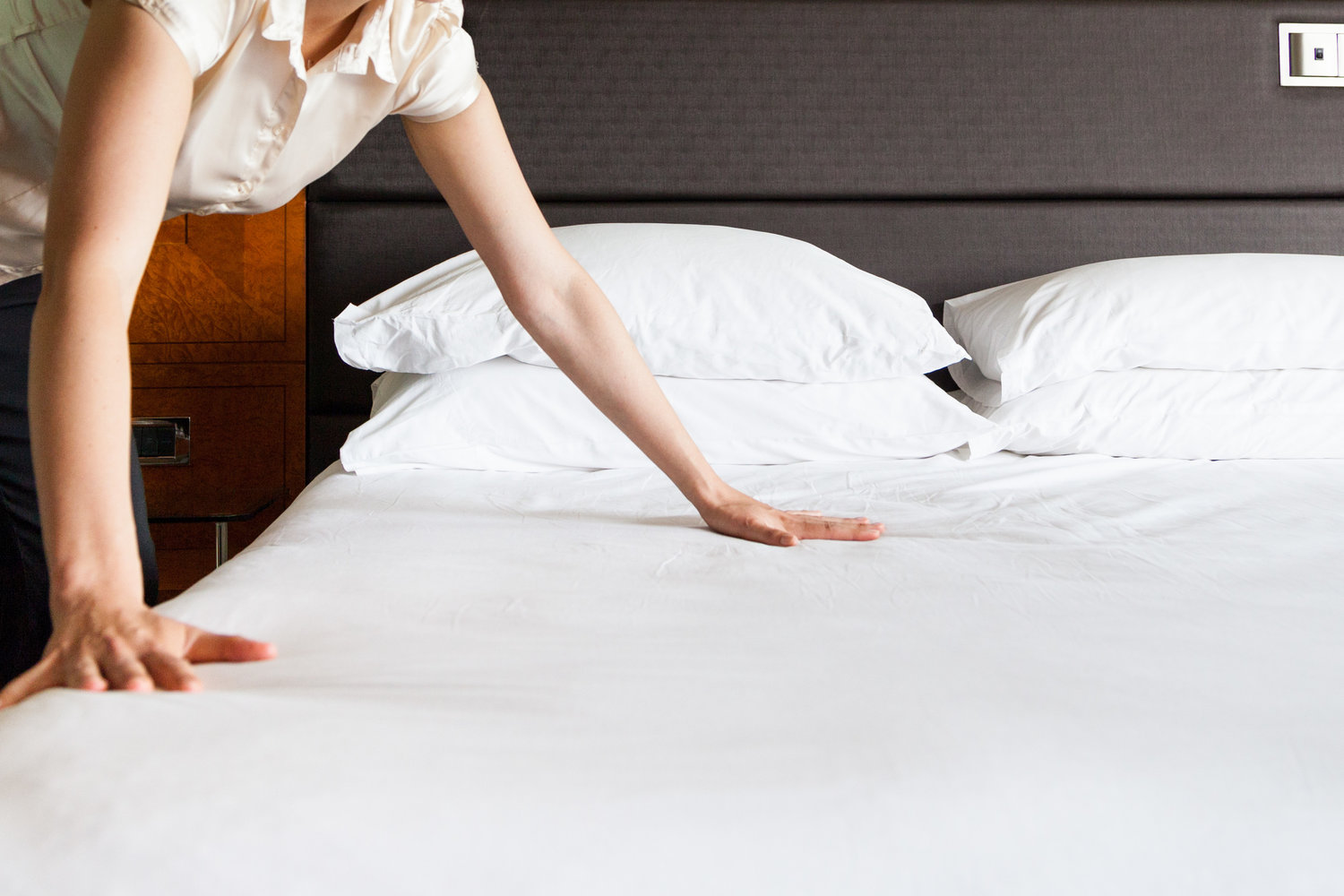 Saber higienizar a roupa de cama é tão essencial quanto saber como limpar colchão.