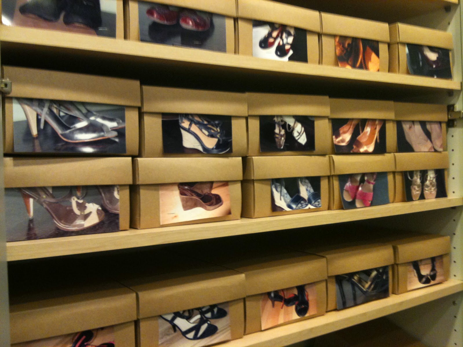 Como Organizar Sapatos com caixas de sapato