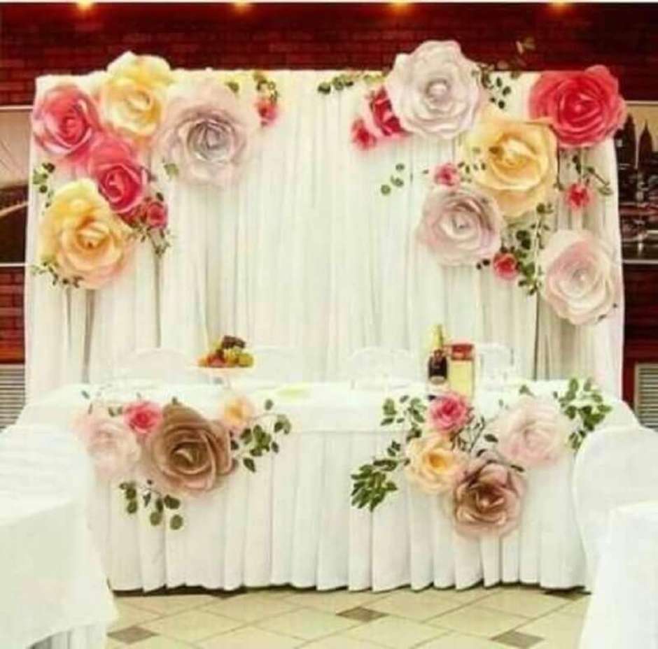 como fazer Flor de papel crepom gigantes para decorar mesa e painel em casamento