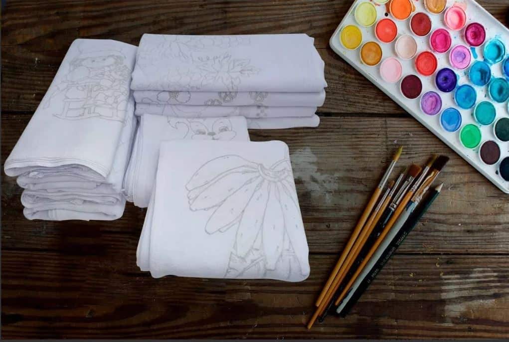 Pintura em Pano de Prato Para Iniciantes: Materiais e Passo a Passo Pintura em Pano de Prato Para Iniciantes: Materiais e Passo a Passo