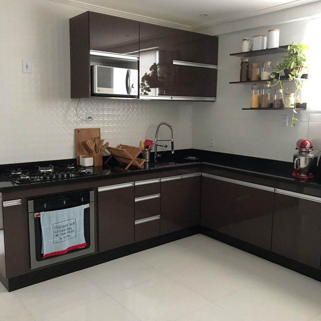 Cozinha em L Pequena