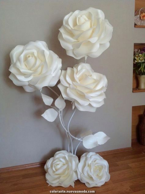 Flores Gigantes: 70 Inspirações Mais 5 Tutoriais DIY Para Fazer em Casa