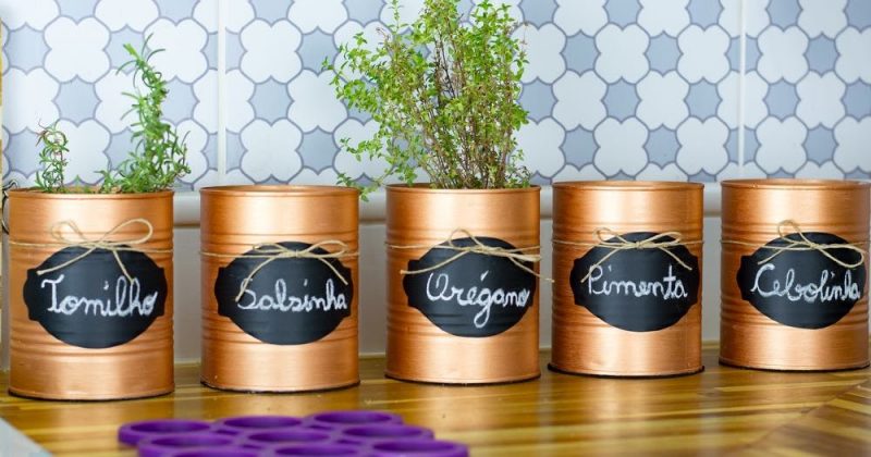 latas decoradas plantas